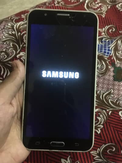 Samsung Mobile J7