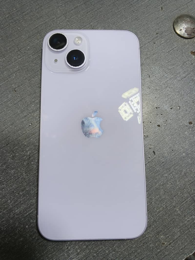 Apple iPhone 14 3
