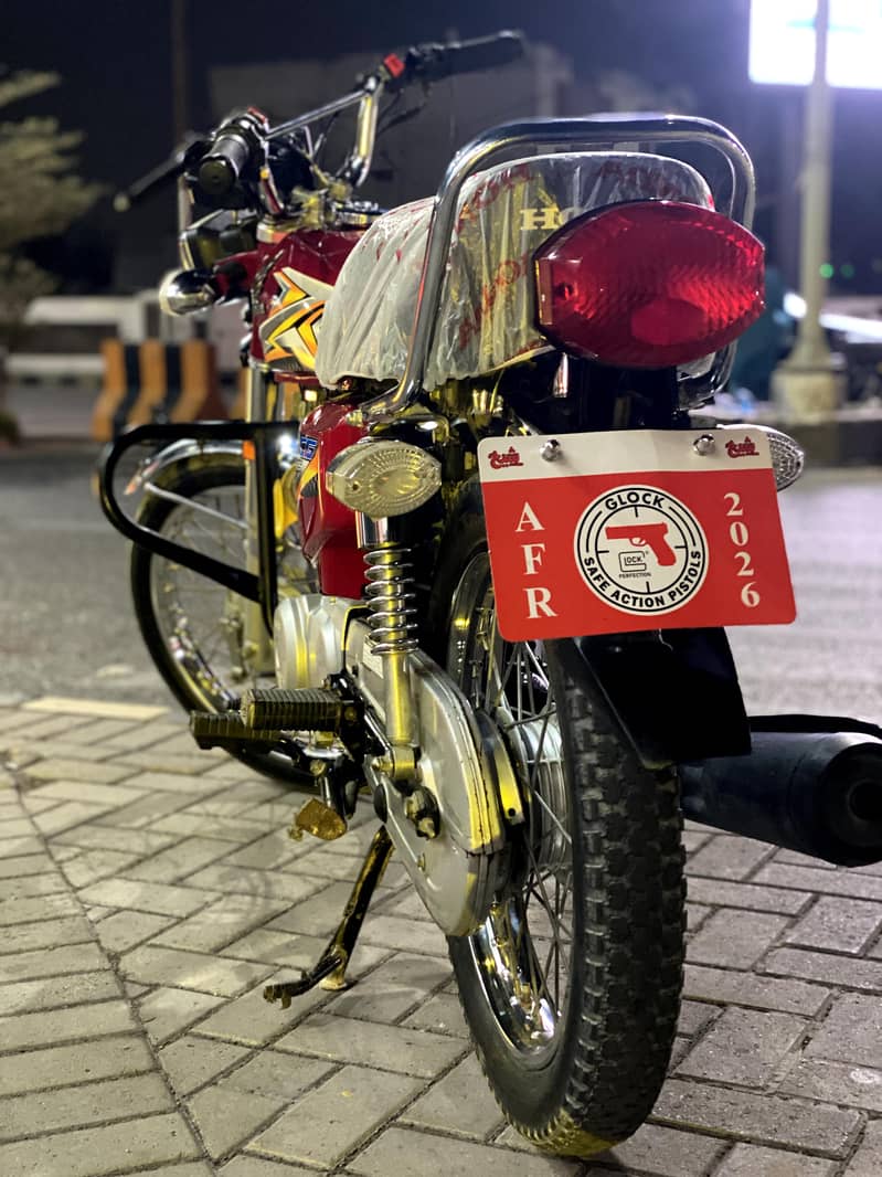 Genuine condition Tracker Installed 0