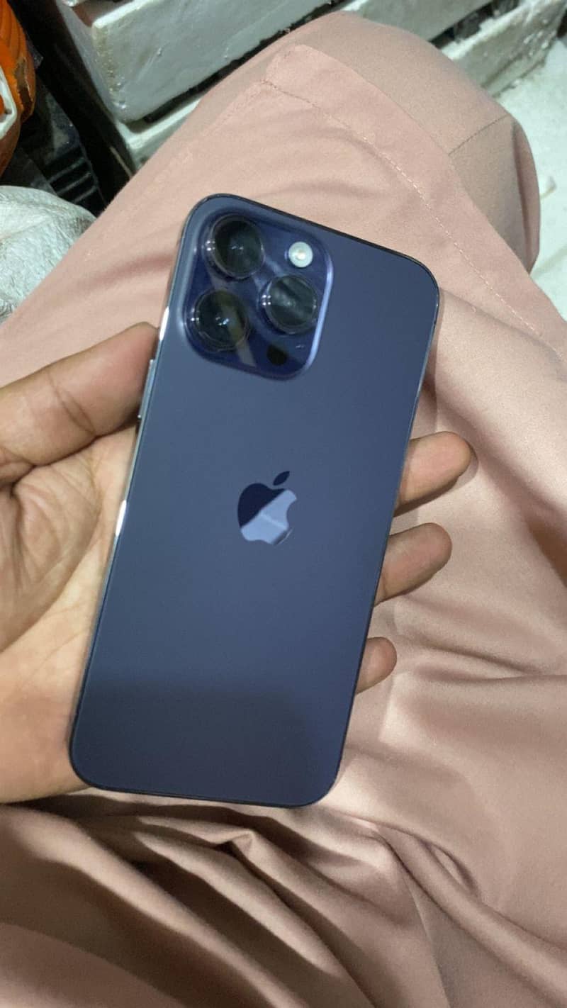 iphone 14 pro max 1