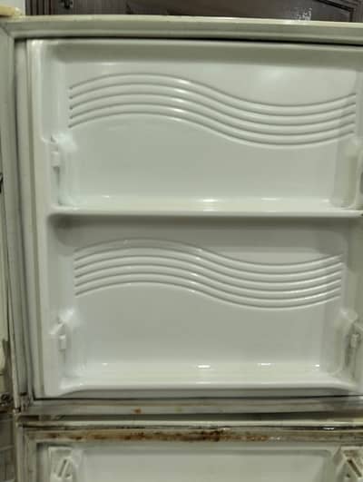 Waves refrigerator