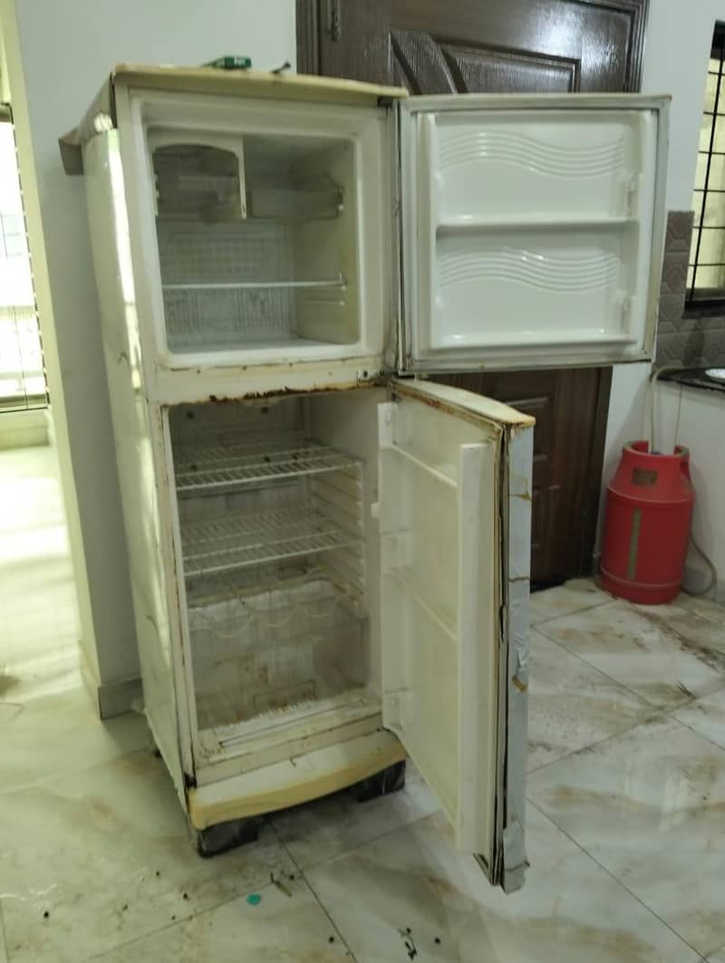 Waves refrigerator 8
