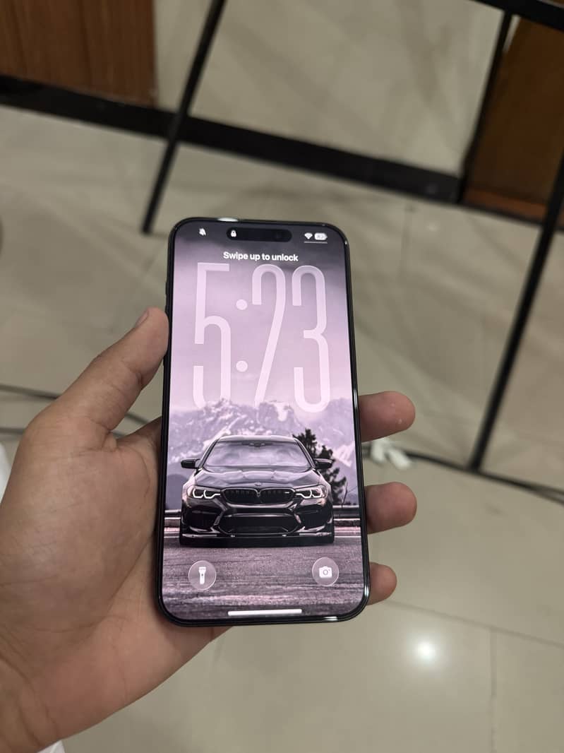 Apple iPhone 15 Pro Max 1