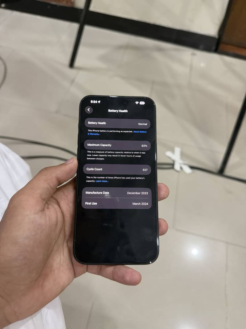 Apple iPhone 15 Pro Max 2