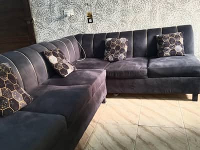 06 Seater Sofa Set , Very Less Used ,Modern Design,Velvet Wooden Sof