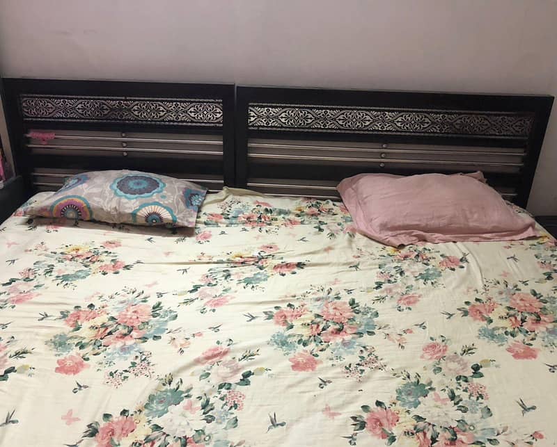 beds and dressing table 2