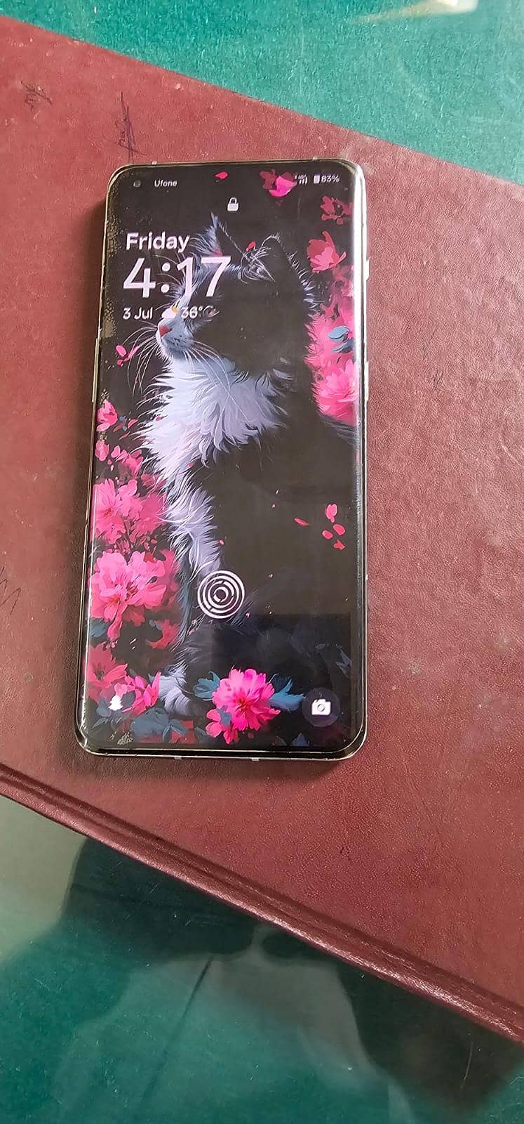 One Plus 10 Pro 4