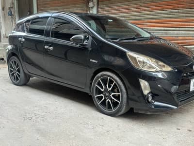Toyota Aqua 2012