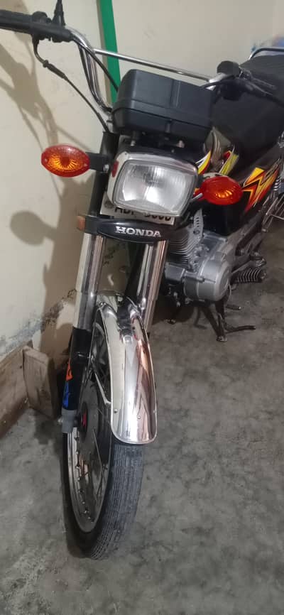 Honda 125 model 2020 all Punjab number urgent sale