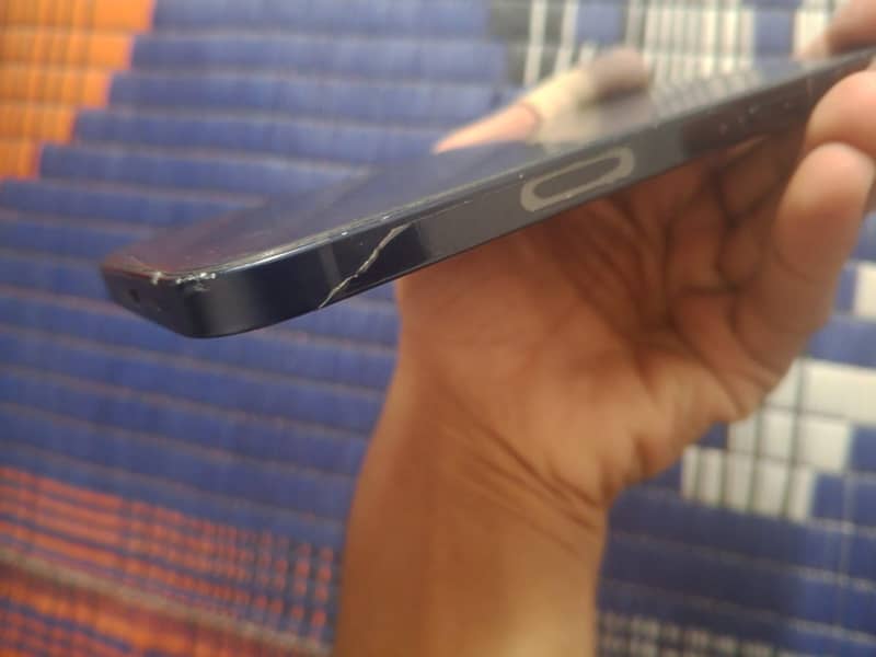 Apple iPhone 12 8