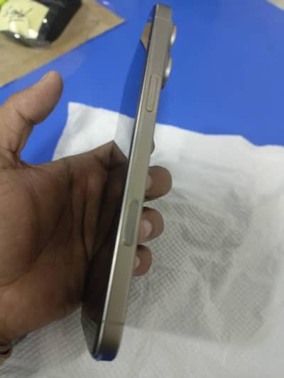Apple iPhone 16 Pro Max