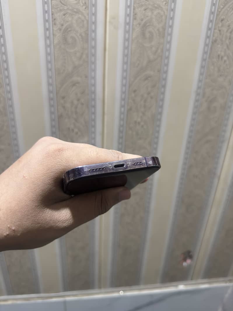 Apple iPhone 14 Pro 3