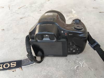 Sony Cyber-shot DSC-HX300 20.4MP 50x Optical Zoom Camera
