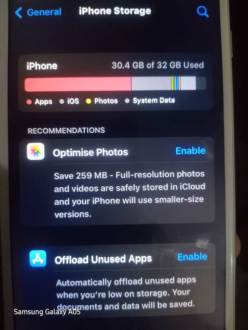 Apple iPhone 7 Plus 0