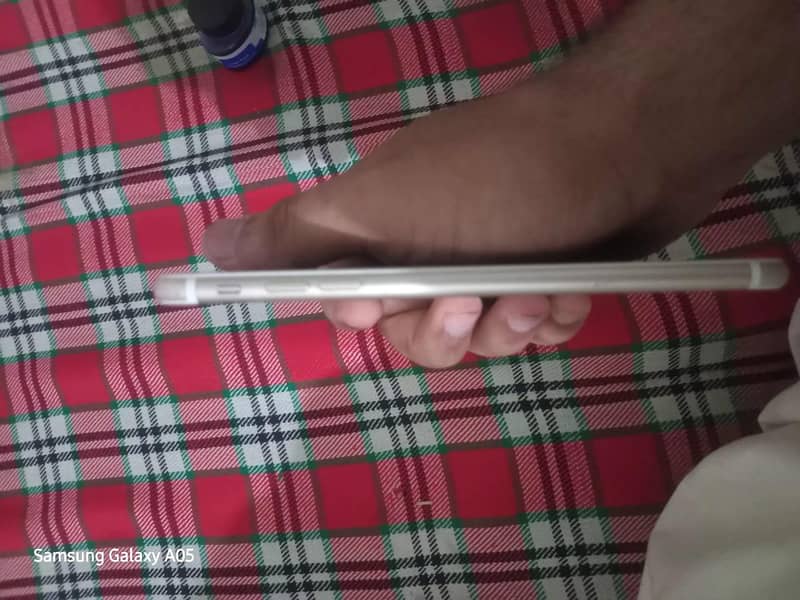 Apple iPhone 7 Plus 5