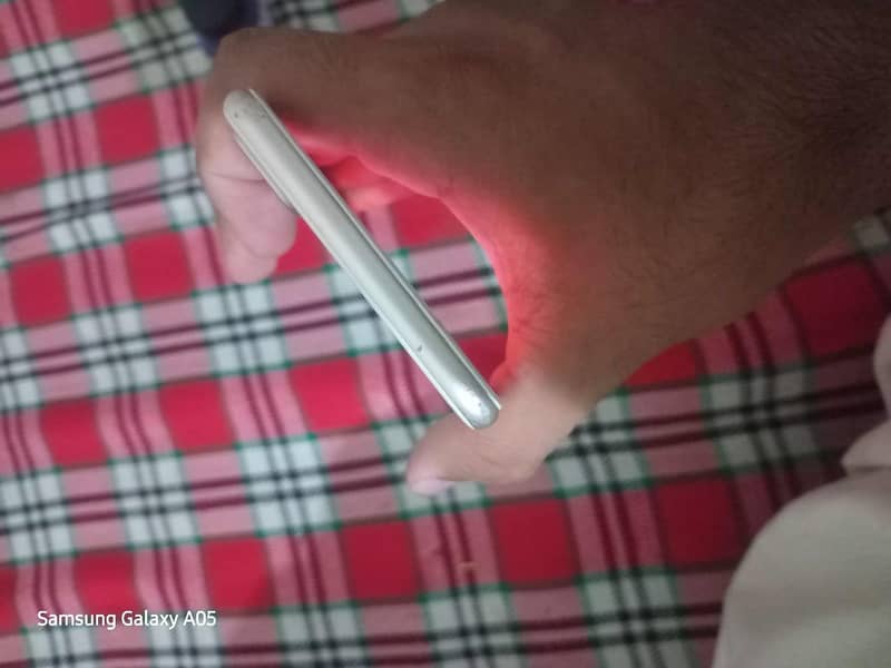 Apple iPhone 7 Plus 6