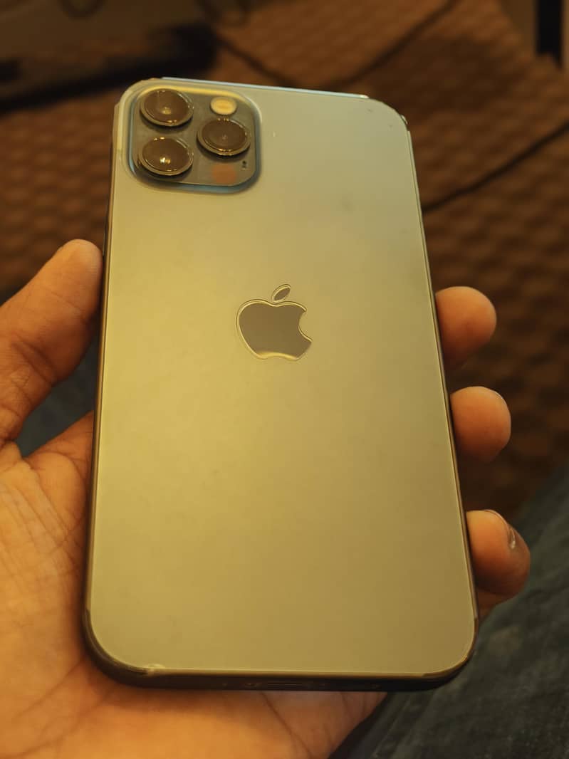 Apple iPhone 12 Pro 4