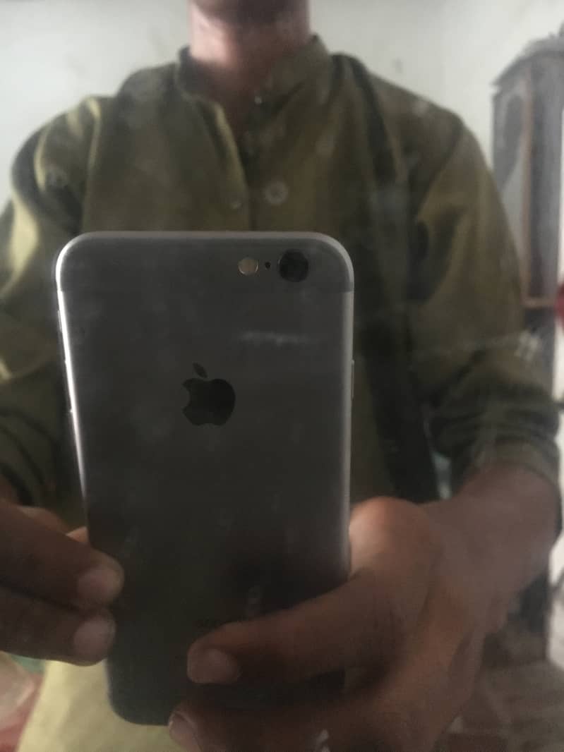 Apple iPhone 6 0