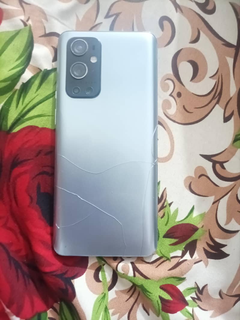 One Plus 9 Pro 0