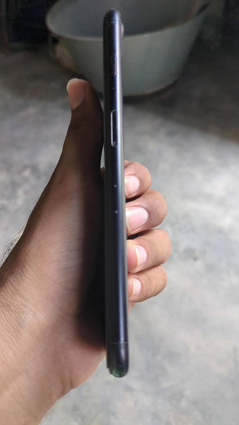 Apple iPhone 7 Plus 1
