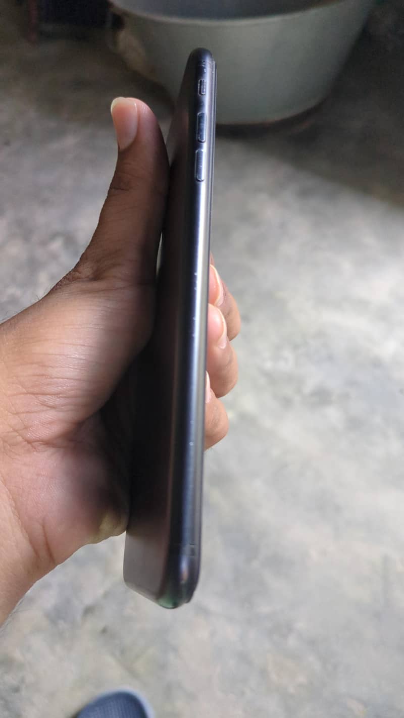 Apple iPhone 7 Plus 3