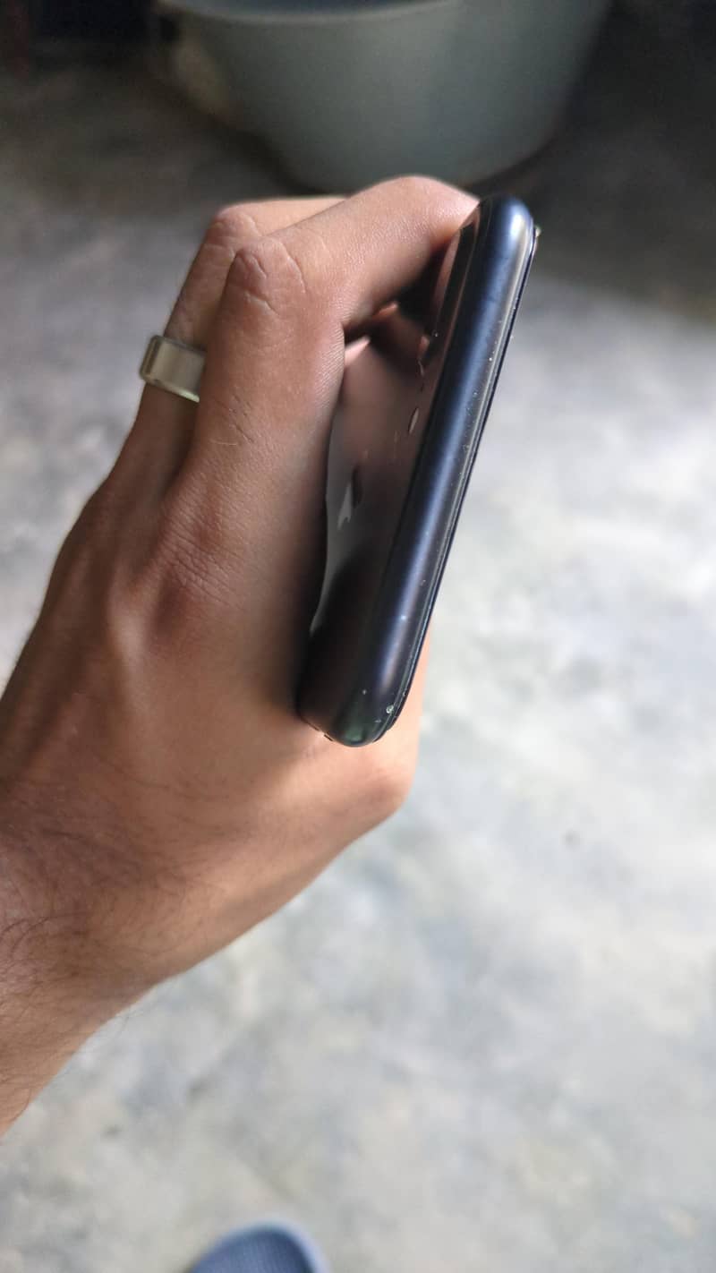 Apple iPhone 7 Plus 5