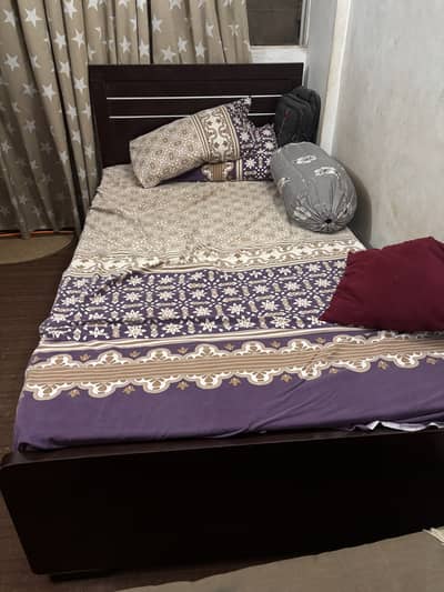 Single bed with mattress