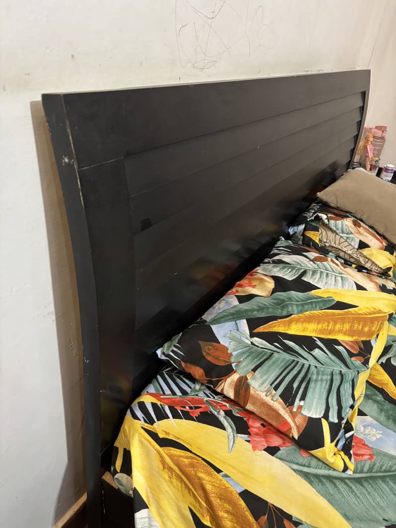 Black bed set 0