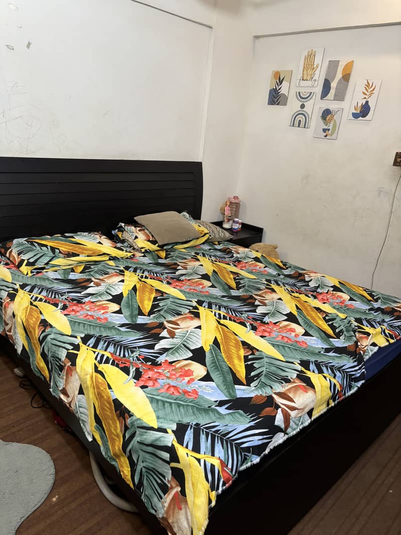 Black bed set 1