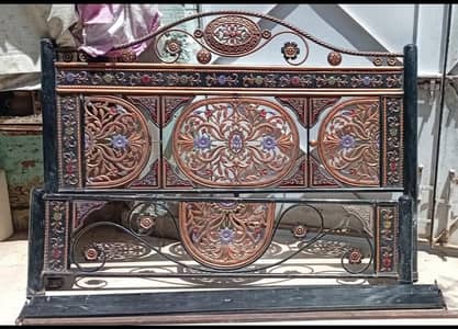 King size iron bed