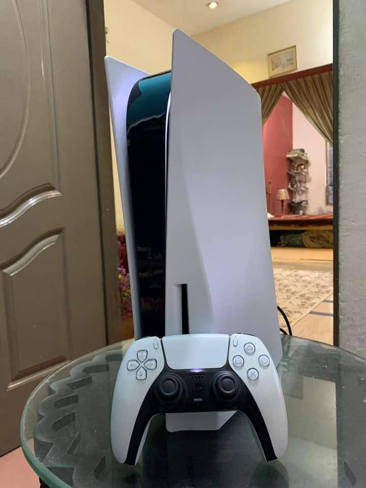 ps5 disk edition 2 controller 1
