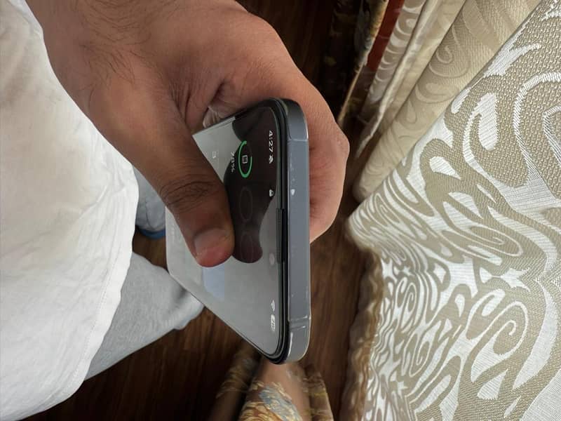 Apple iPhone 16 Plus 3