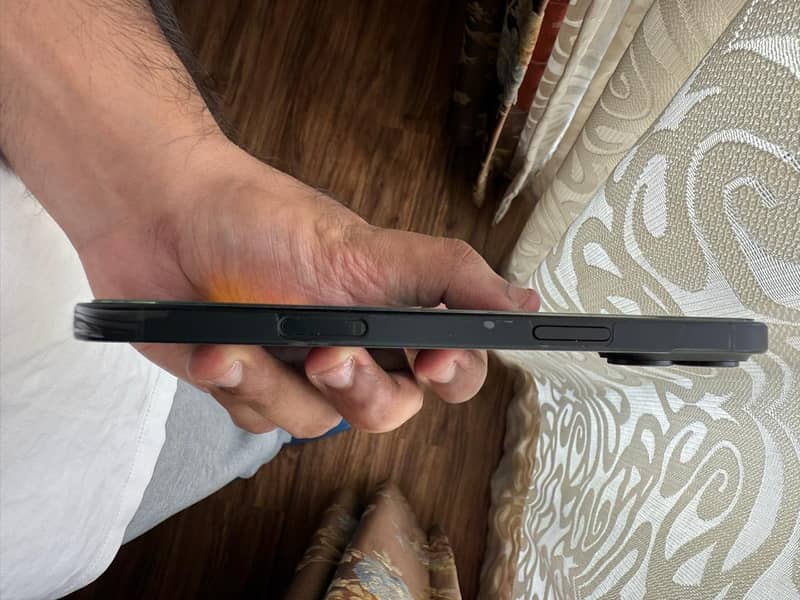 Apple iPhone 16 Plus 5