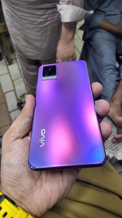 Vivo V20 12/128 with box