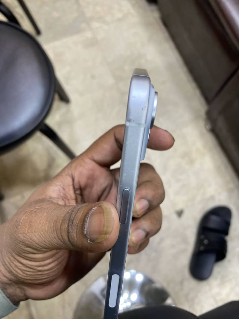 Apple iPhone 15 plus 2