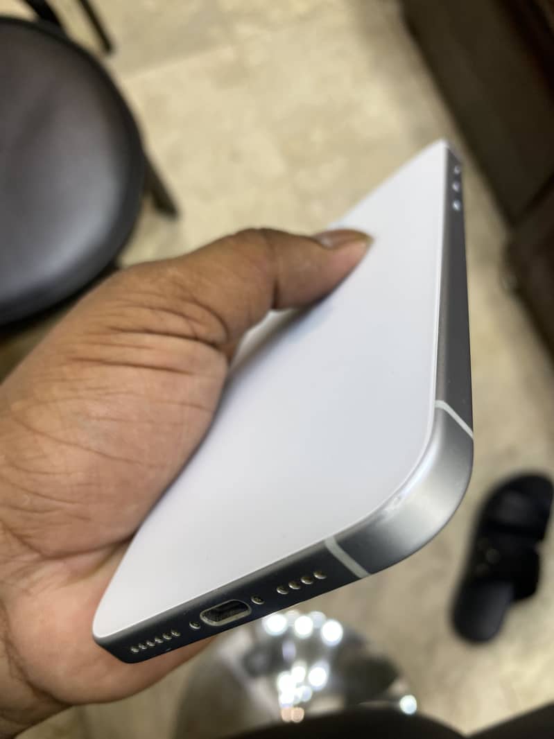 Apple iPhone 15 plus 5