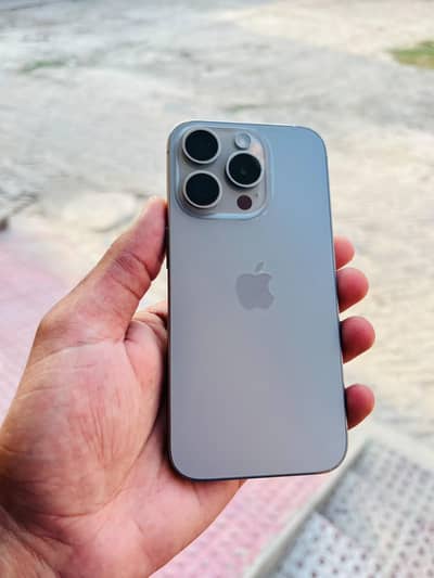 Apple iPhone 15 Pro