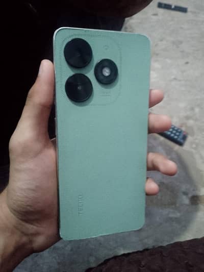 Tecno Spark Go