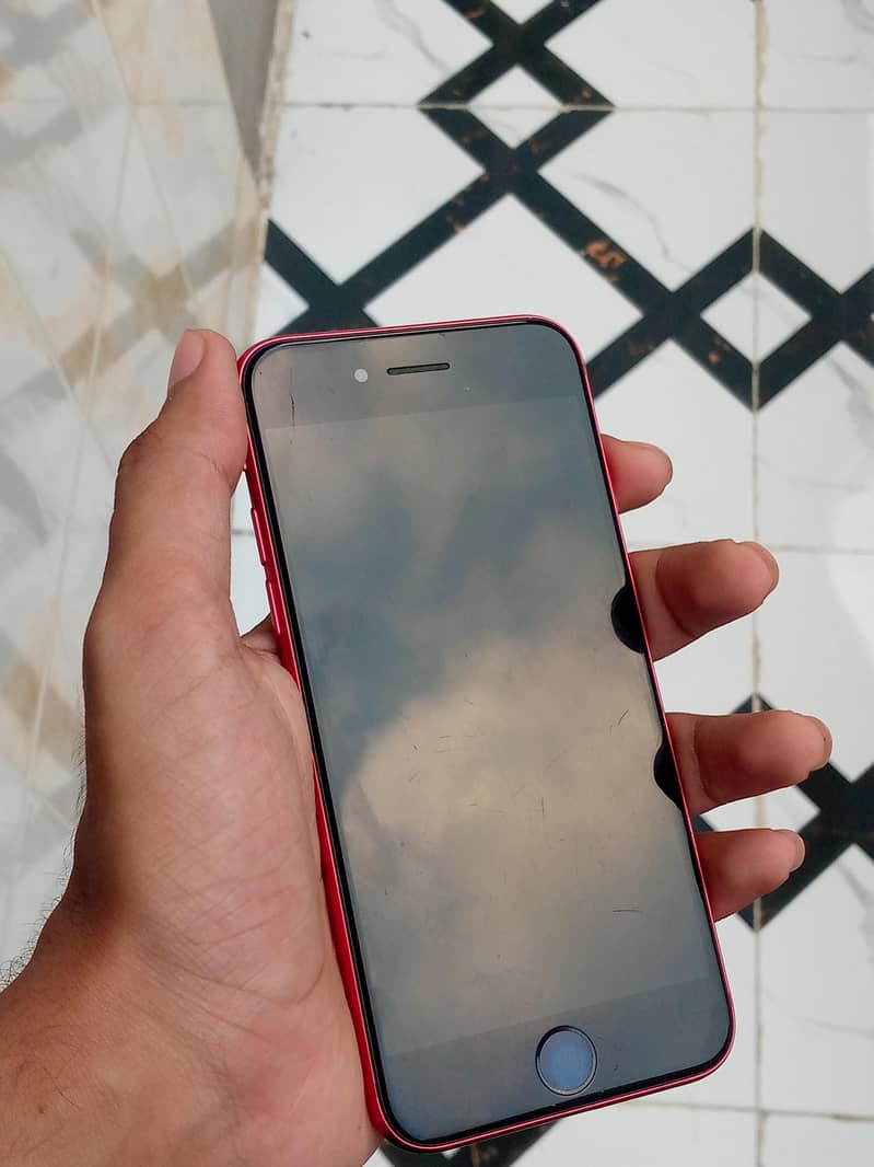 Apple iPhone SE Factory unlock 4