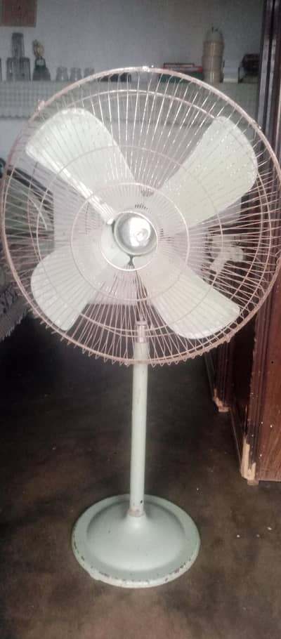 pedestal fan