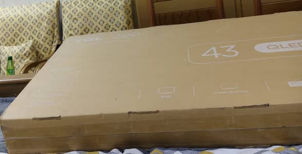 TCL QLED 43 Box pack