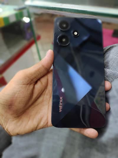 Infinix Hot 30i