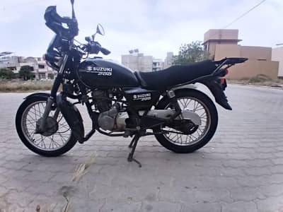 Suzuki GS engine swiped 200cc with Honda phantom 200