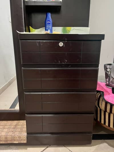 Bed with side tables and dressing table