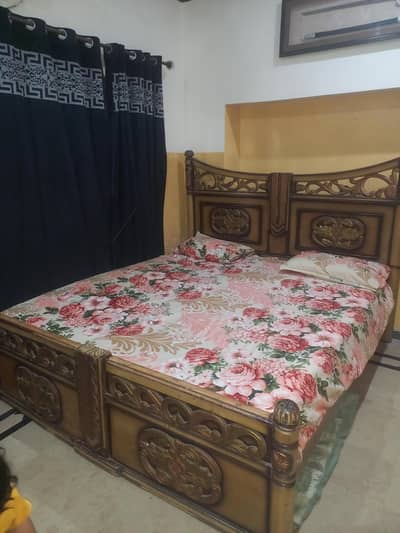 master saiz  bad  with medication foom mattress