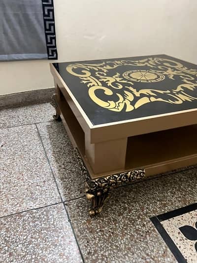 Table double center 3 feet 5 inches x  3 feet 5 inches