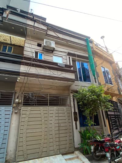 3.5-Marla beautiful house for sale (0321-4680642)