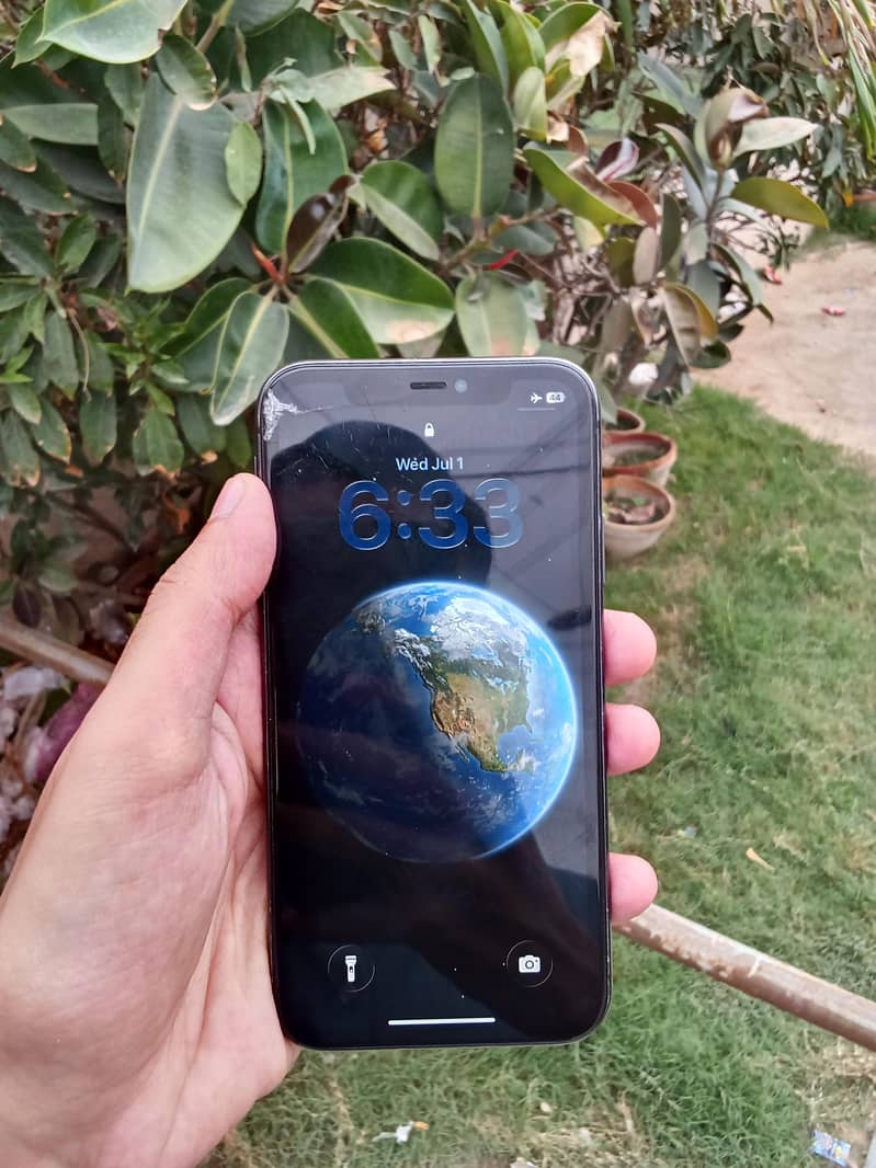 Apple iPhone 11 1