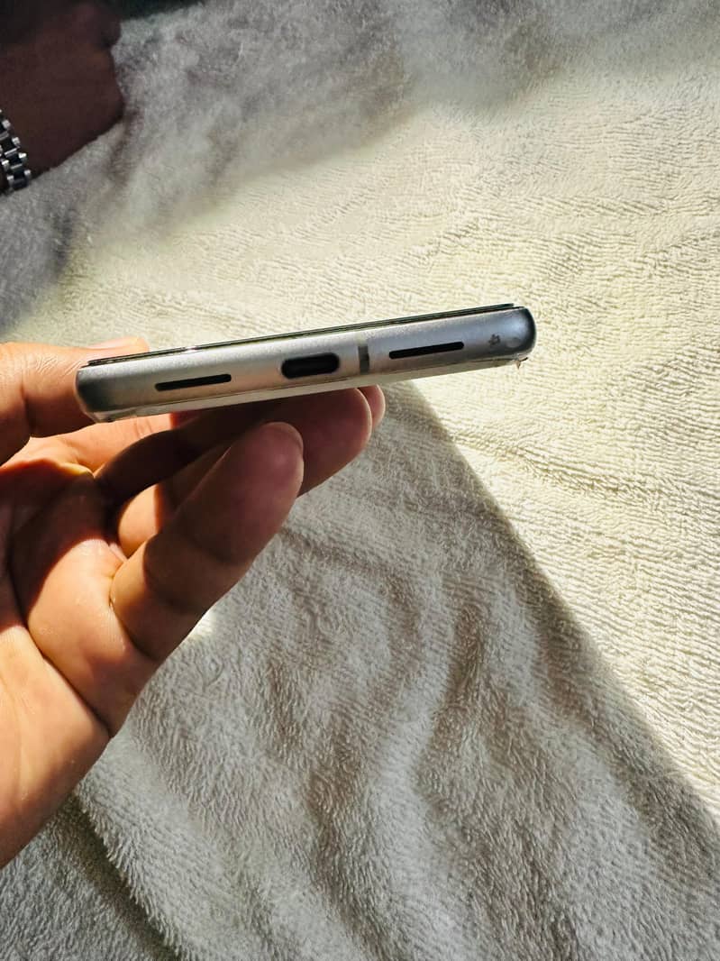 Google Pixel 7 3