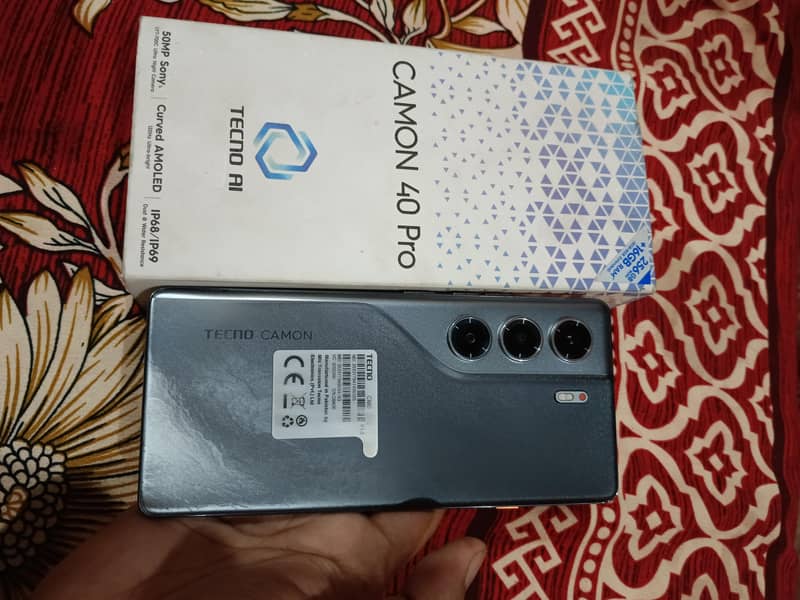 Tecno CAMON 40 Pro 1